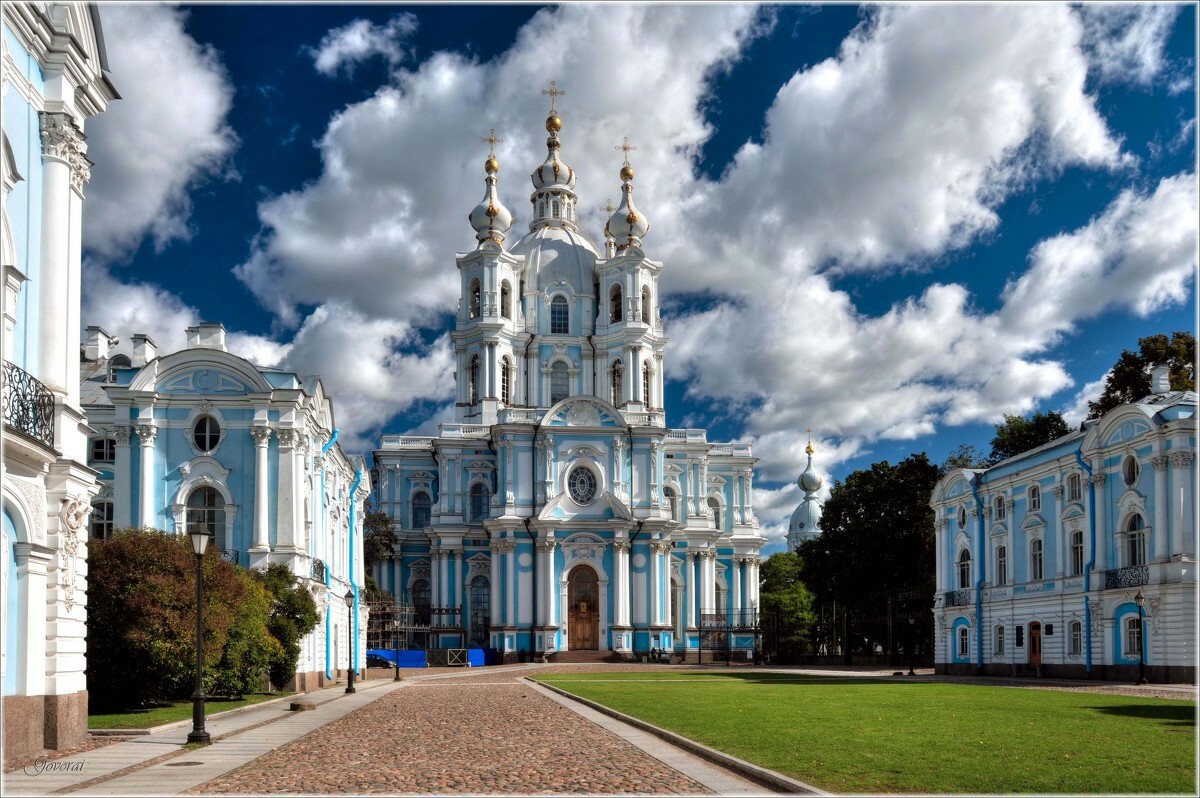 Большая обзорная экскурсия по Санкт-Петербургу с посещением Смольного собора<br>